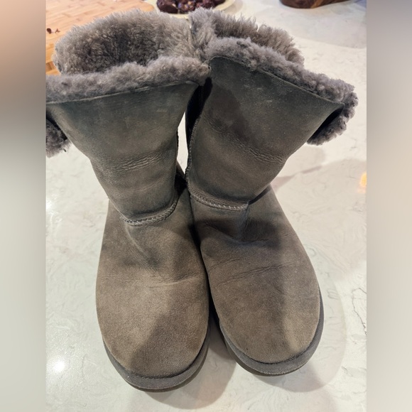 UGG gray fold over boots - Picture 11 of 12